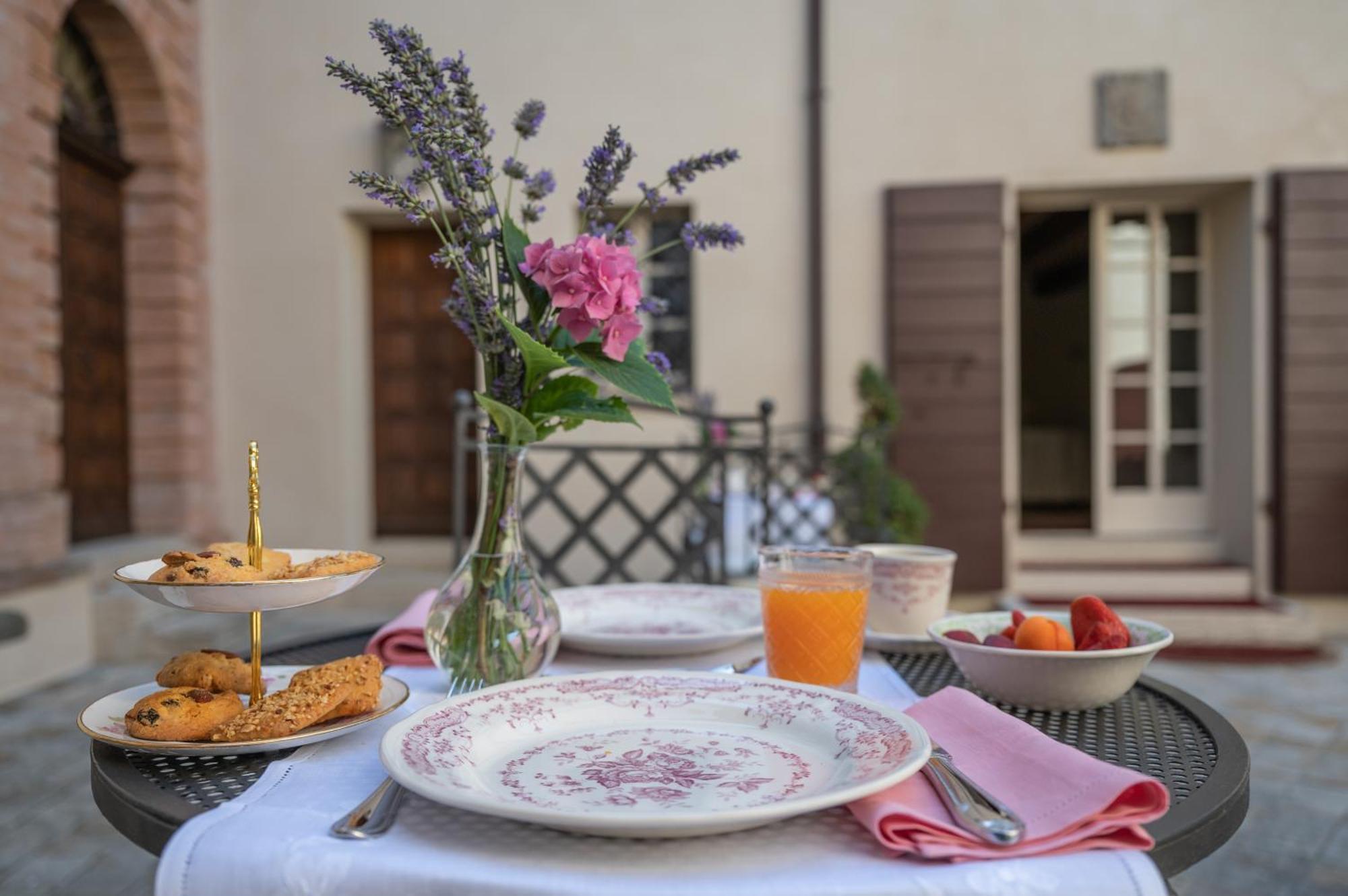 Bed and Breakfast Palazzo Del Poggiano Поджо-Берни Экстерьер фото